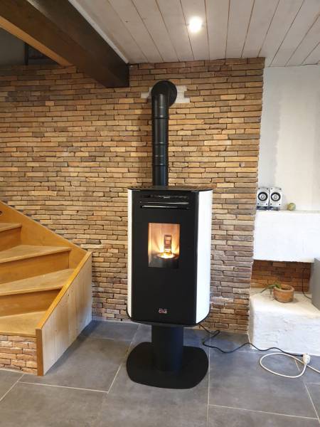 Modèle Vision ermetica, poêle à granulés sur Biscarrosse