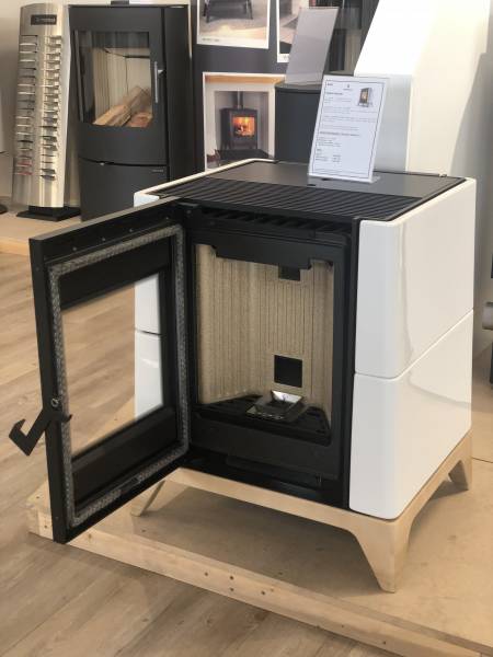 RAVELLI - ARIA - Poêle à granulés style scandinave à Biganos (33)