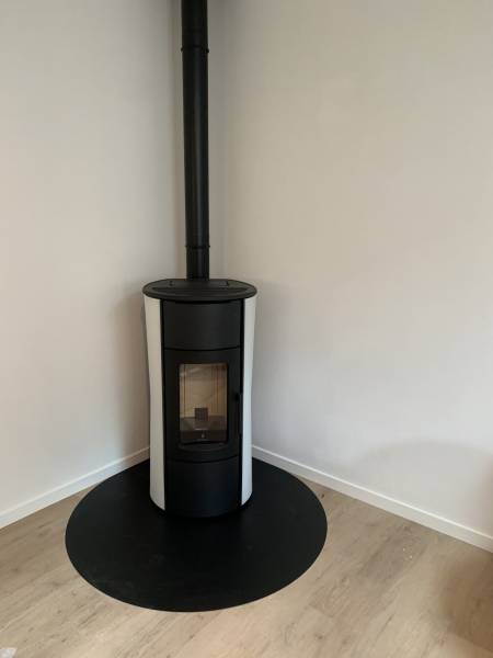 Installation Flexi 9 RAVELLI poêle à granulés sur Arès