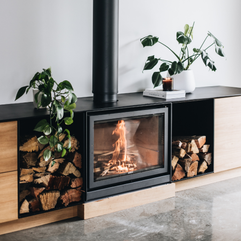 Bois sec conseillé pour ma cheminée à Biscarrosse par Bati concept cheminées