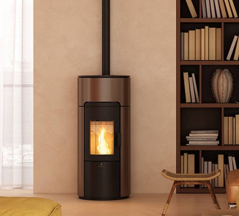 Poêle granulés en stock sur le bassin d'arcachon et les landes Bati concept cheminées